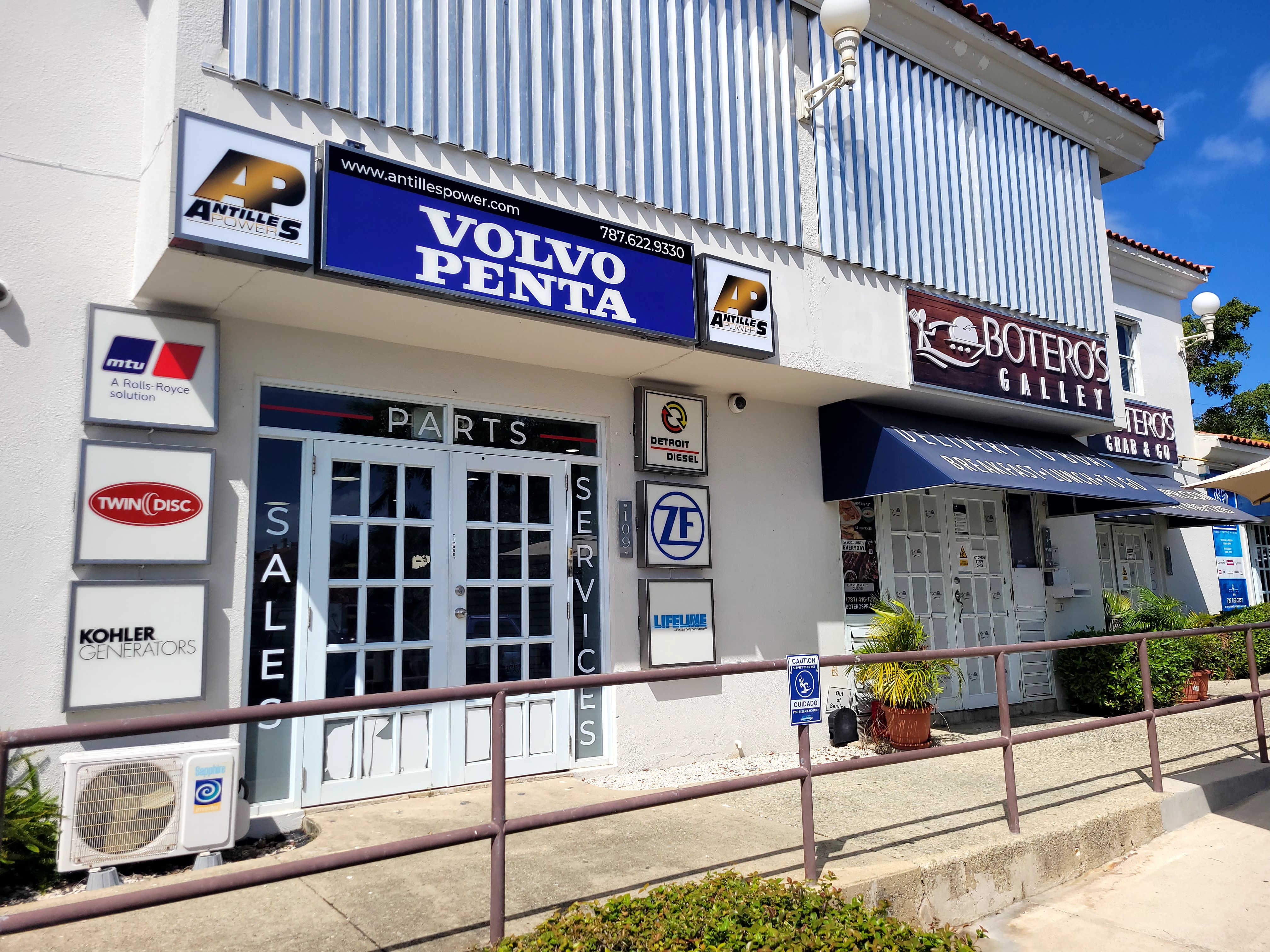 nueva tienda Antilles Power en Marina Puerto del Rey